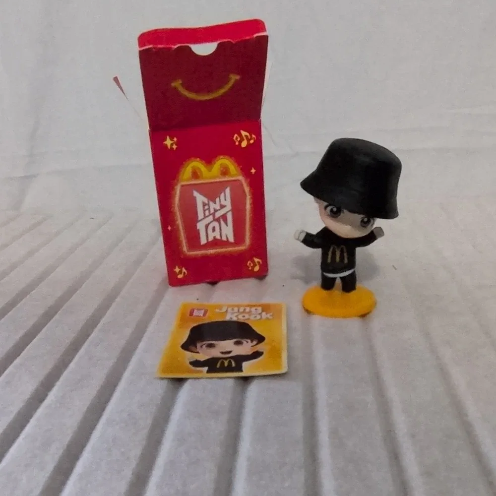 TinyTAN Jung Kook BTS McDonald's Premium Toy 2023 New in Box with Card